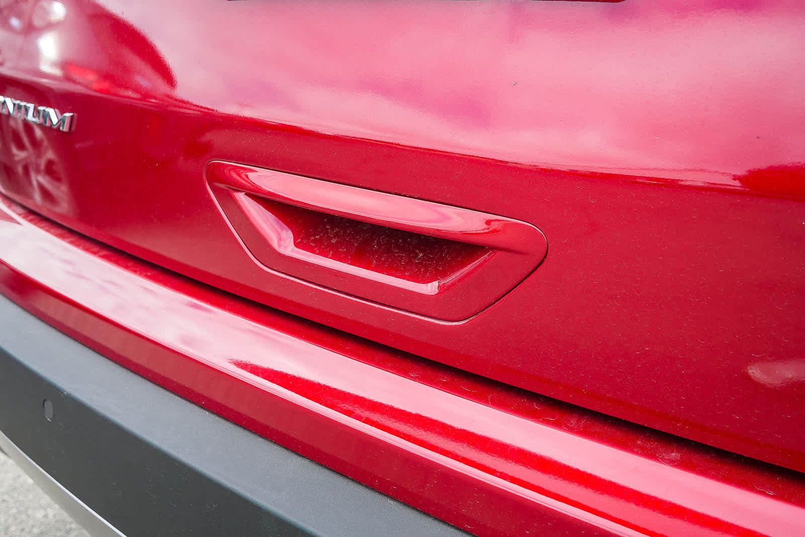 Thumbnail: 2021 Ford Edge - 20