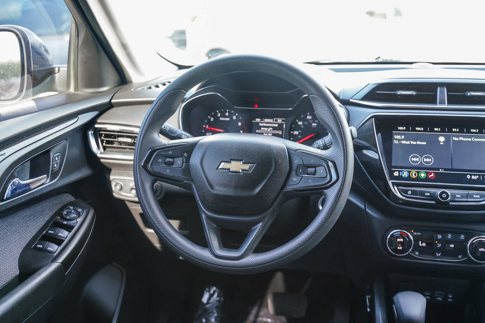 Thumbnail: 2021 Chevrolet TrailBlazer - 15