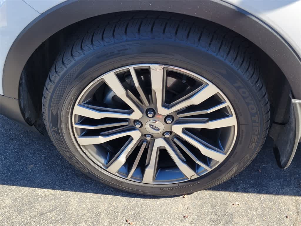 2016 Ford Explorer Platinum photo 3