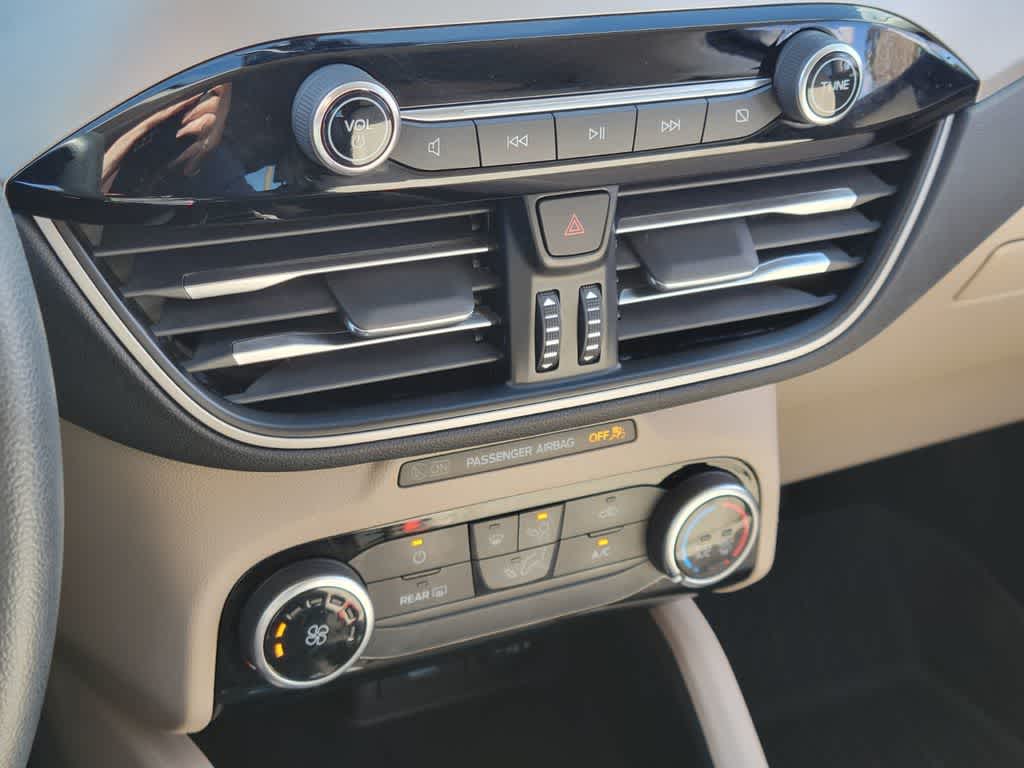 Thumbnail: 2022 Ford Escape - 21