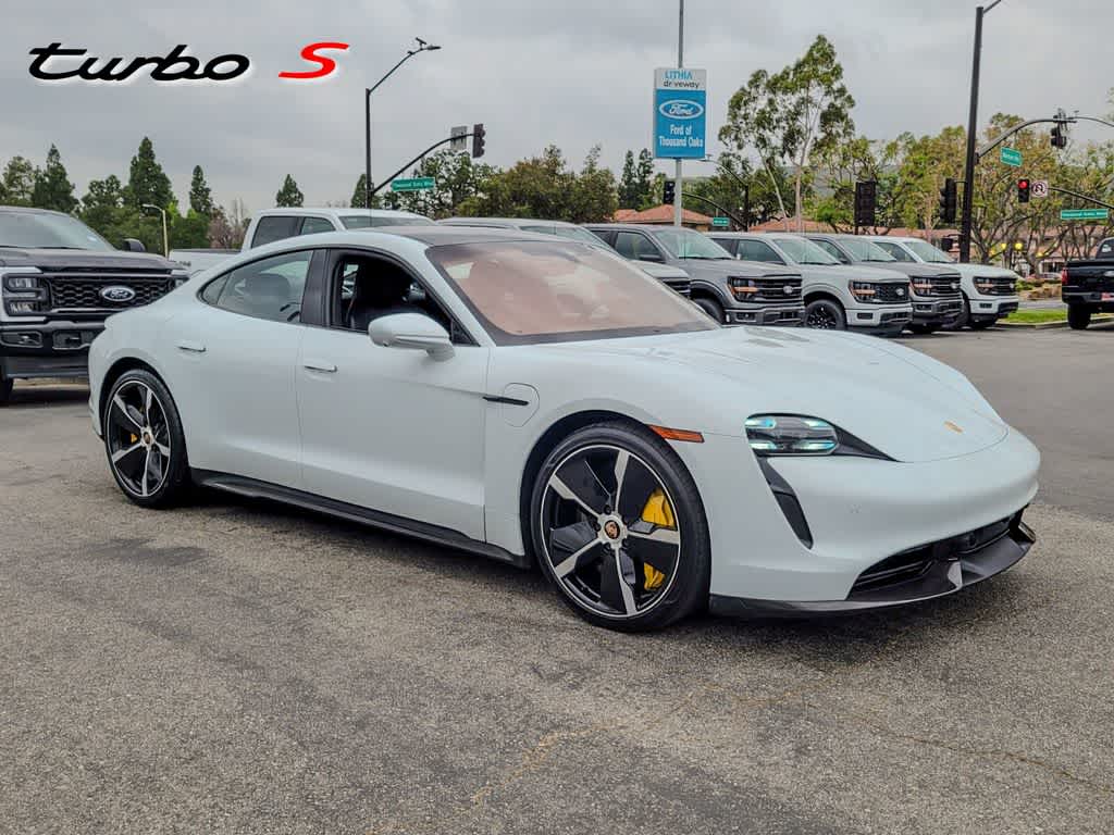 Thumbnail: 2021 Porsche Taycan - 4