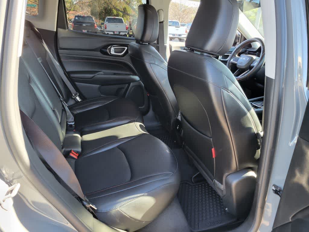 Thumbnail: 2022 Jeep Compass - 16