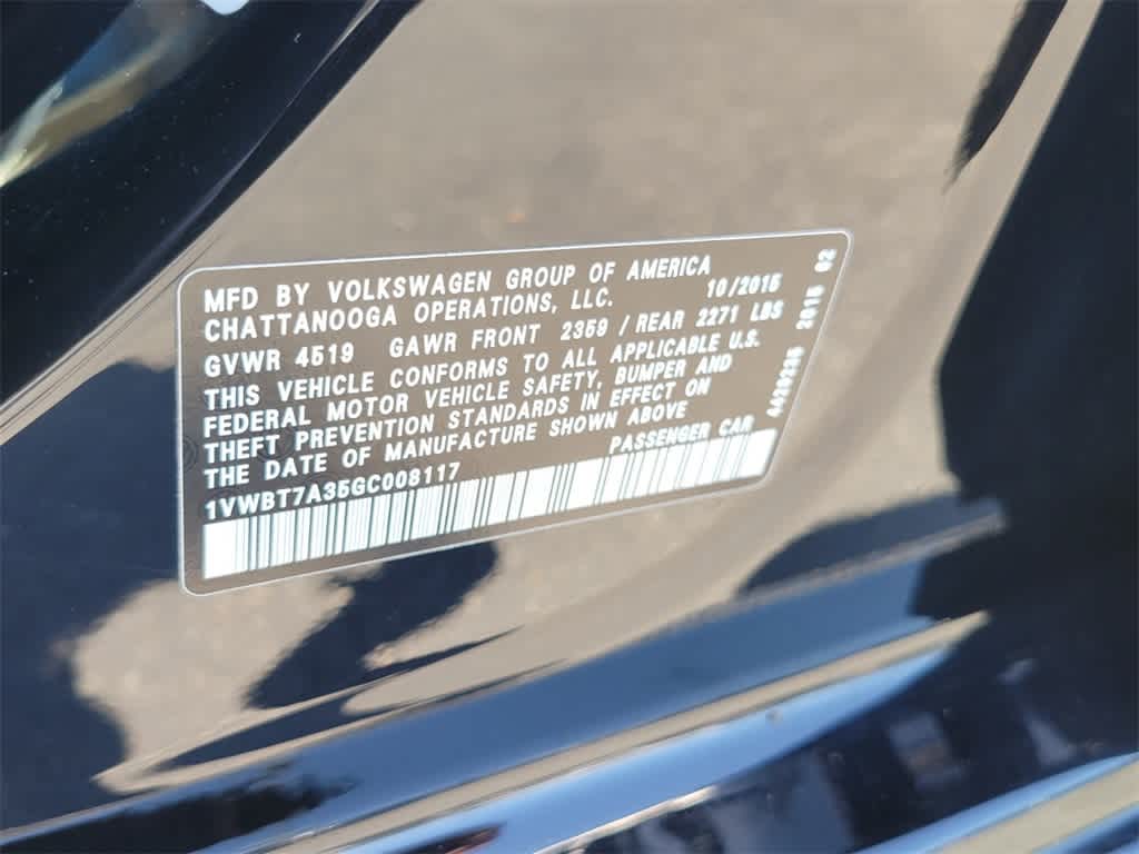 Thumbnail: 2016 Volkswagen Passat - 16