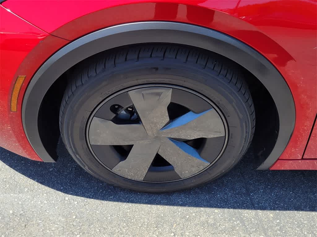 2023 Toyota Prius LE 8