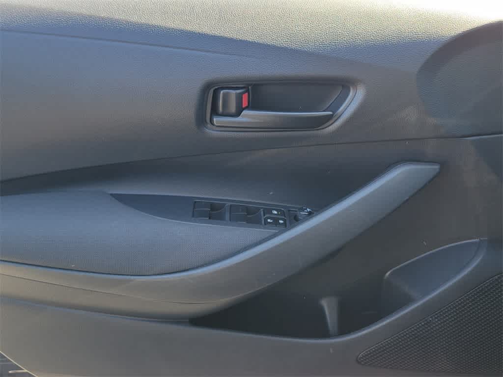 2024 Toyota Corolla LE 18