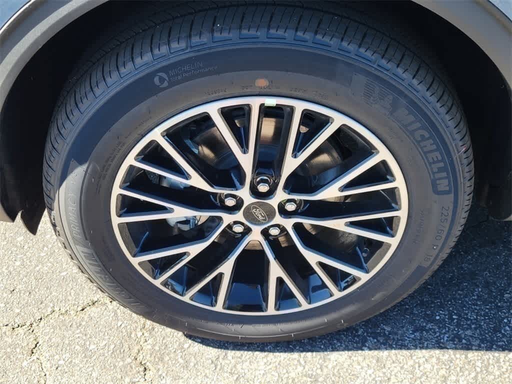 Thumbnail: 2025 Ford Escape - 9