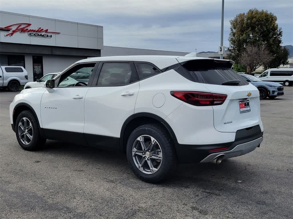 Thumbnail: 2023 Chevrolet Blazer - 3