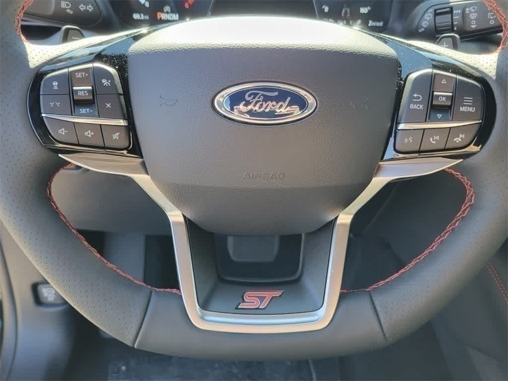 Thumbnail: 2025 Ford Explorer - 16