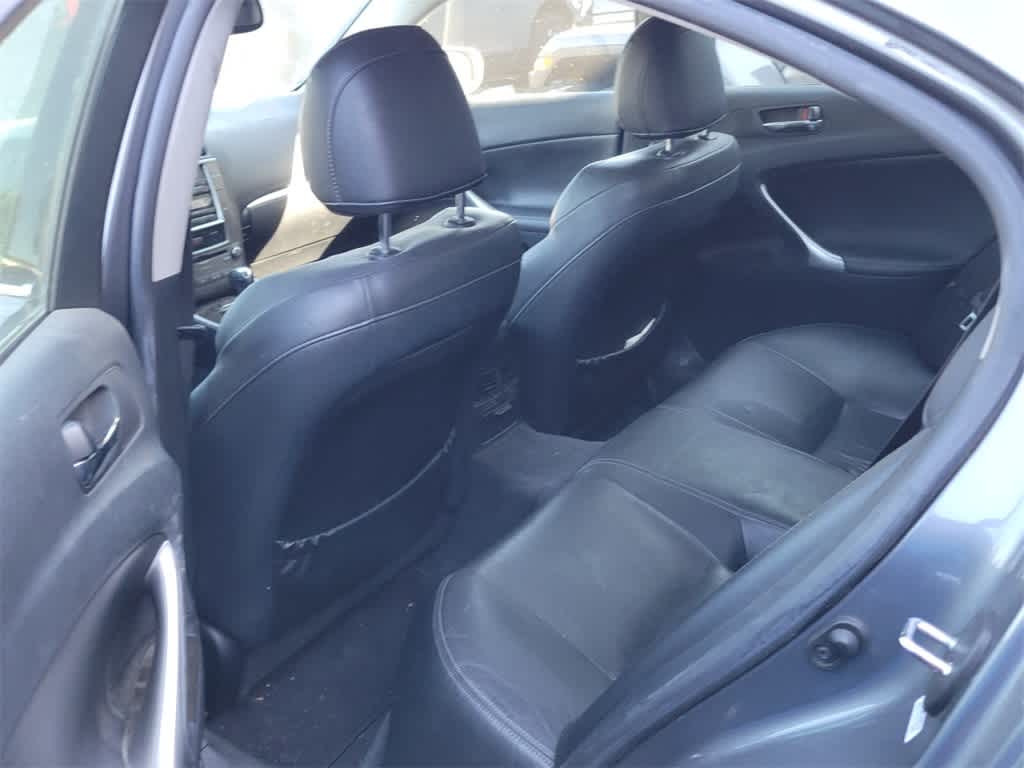 2012 Lexus IS 250 photo 3