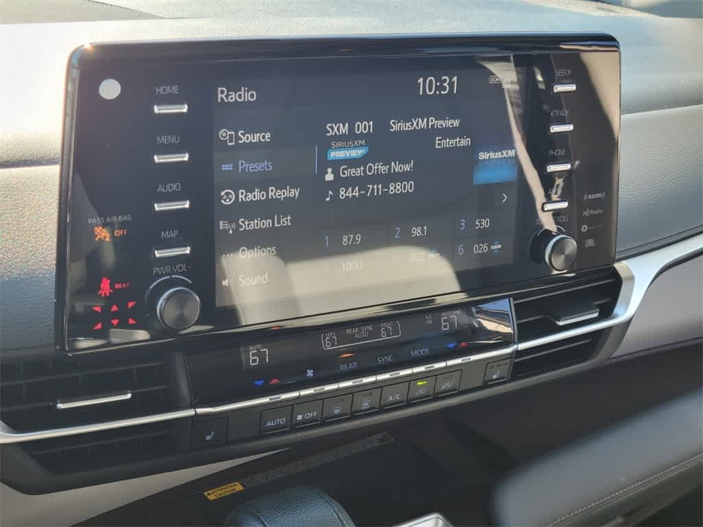 Thumbnail: 2021 Toyota Sienna - 20