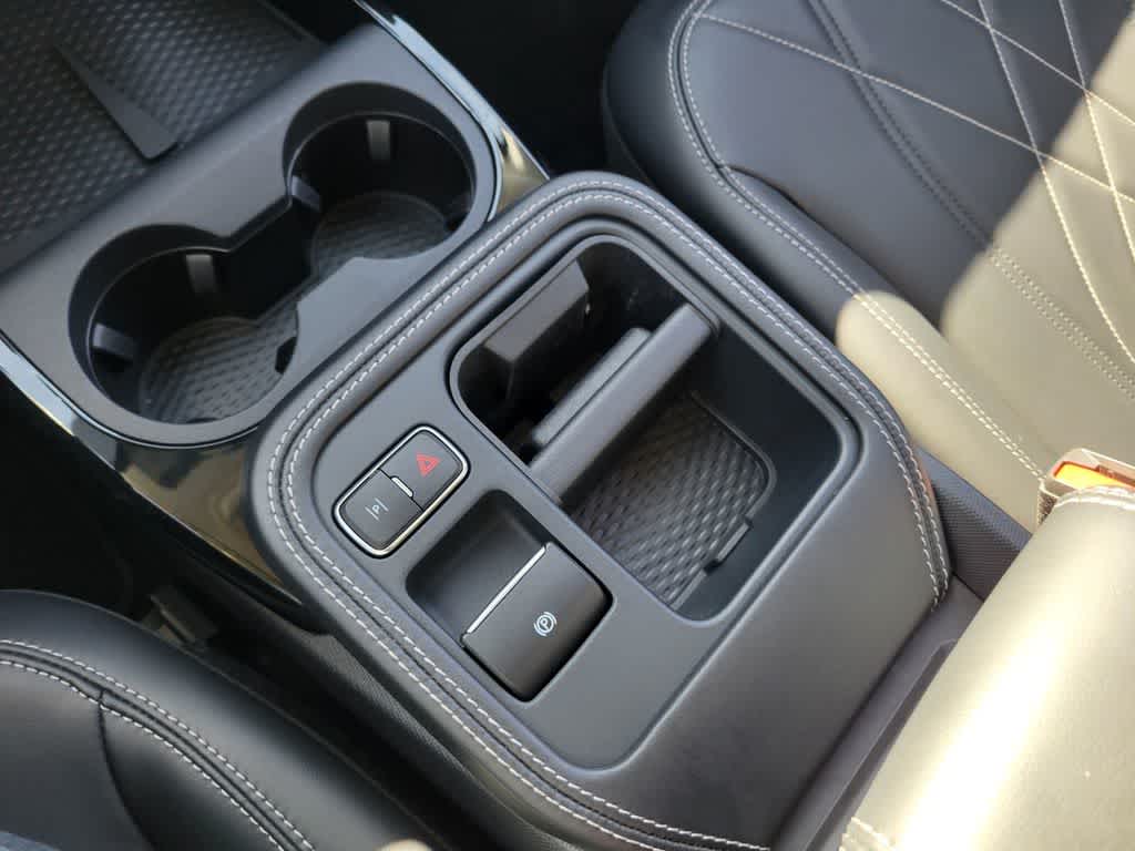 Thumbnail: 2025 Ford Mustang Mach-E - 19