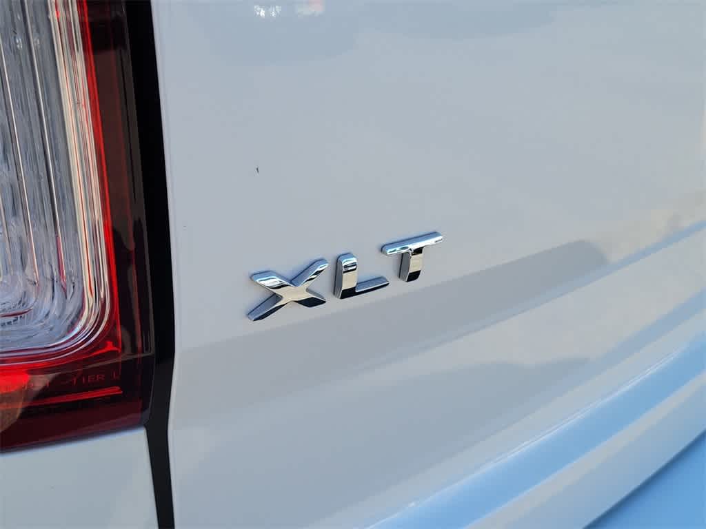 Thumbnail: 2015 Ford Explorer - 5