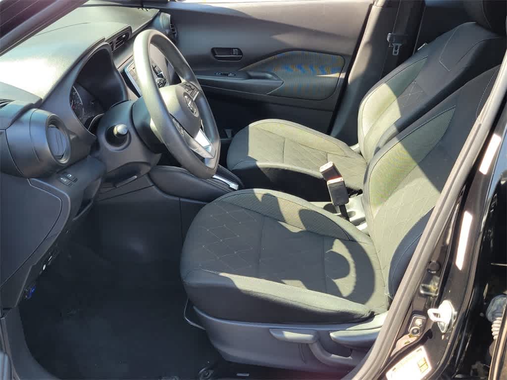 Thumbnail: 2018 Nissan Kicks - 10