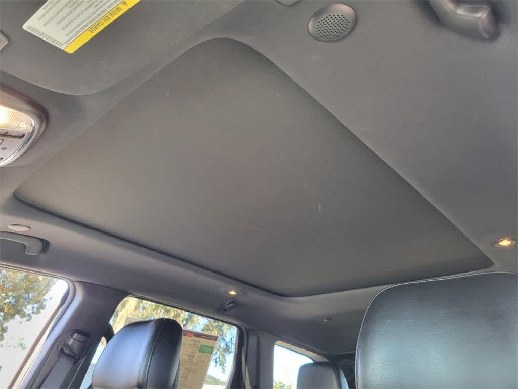 Thumbnail: 2021 Jeep Grand Cherokee - 16