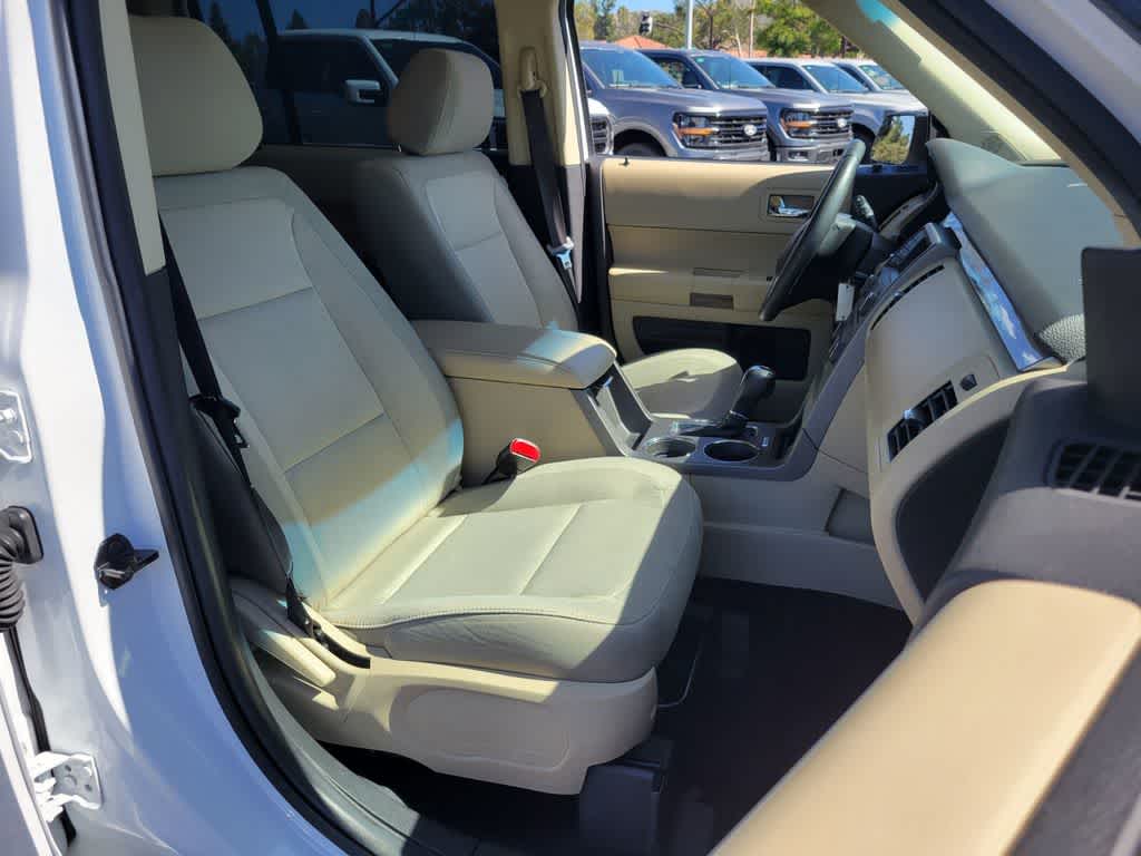 Thumbnail: 2019 Ford Flex - 12
