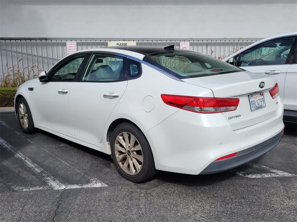 2016 Kia Optima EX photo 4