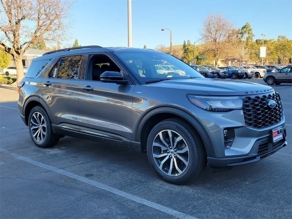 Thumbnail: 2026 Ford Explorer - 8