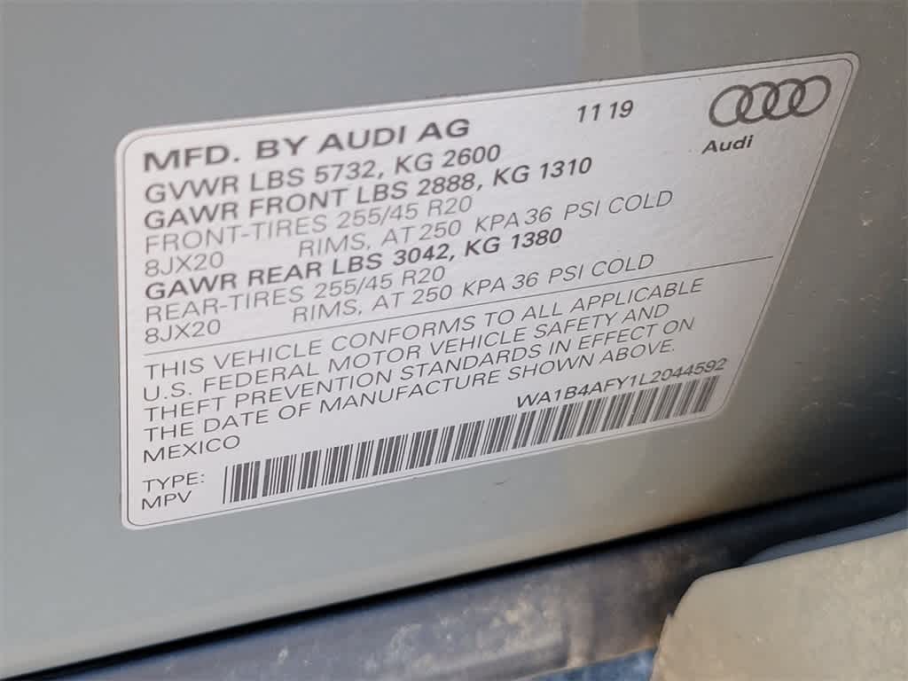 Thumbnail: 2020 Audi SQ5 - 16