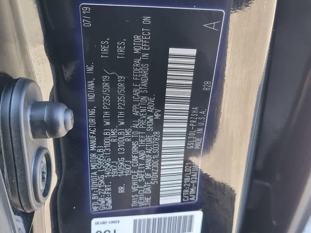 Thumbnail: 2020 Toyota Sienna - 17