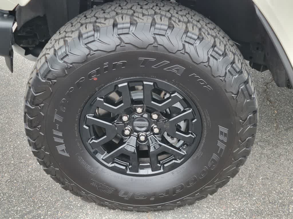 Thumbnail: 2025 Ford Bronco - 10