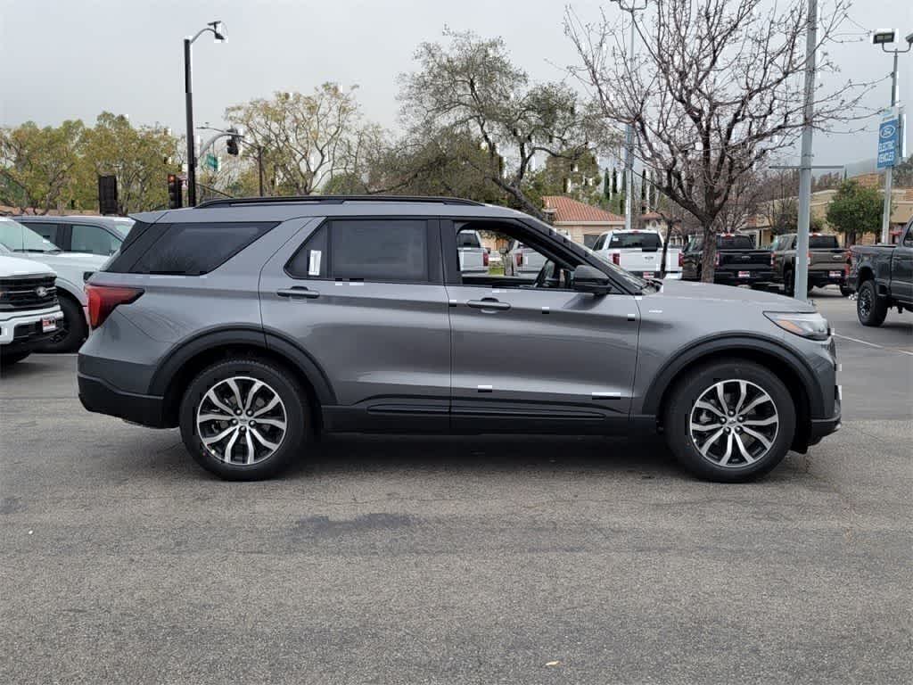 Thumbnail: 2026 Ford Explorer - 6