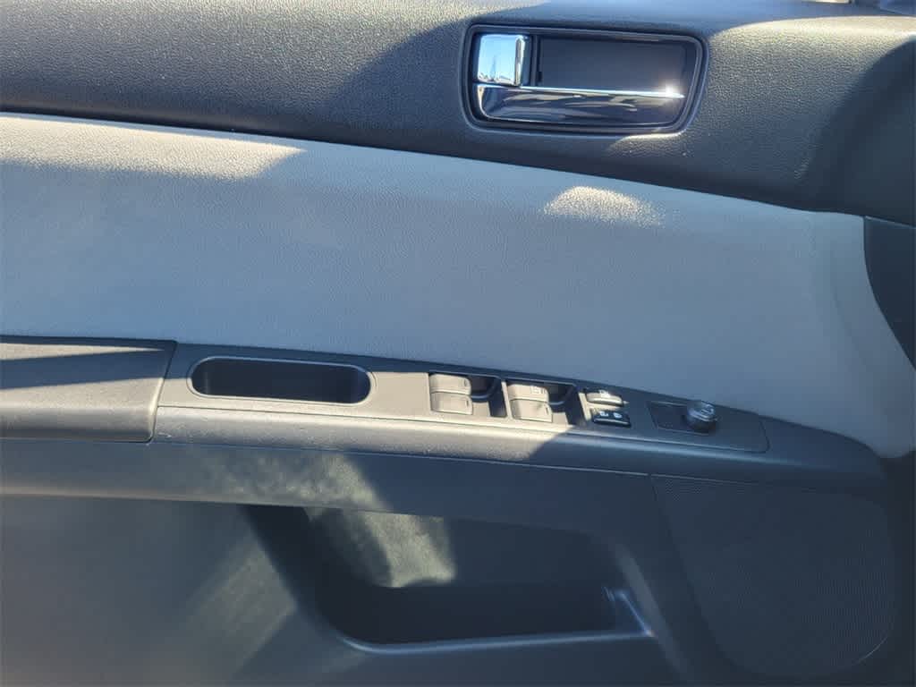 Thumbnail: 2011 Nissan Sentra - 19