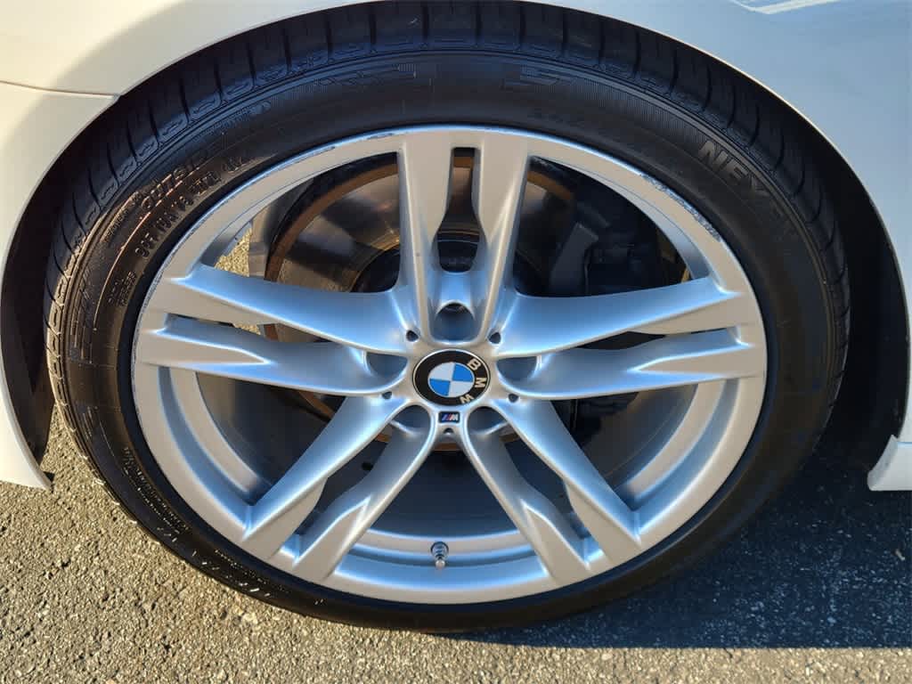 Thumbnail: 2015 BMW 6 Series - 9