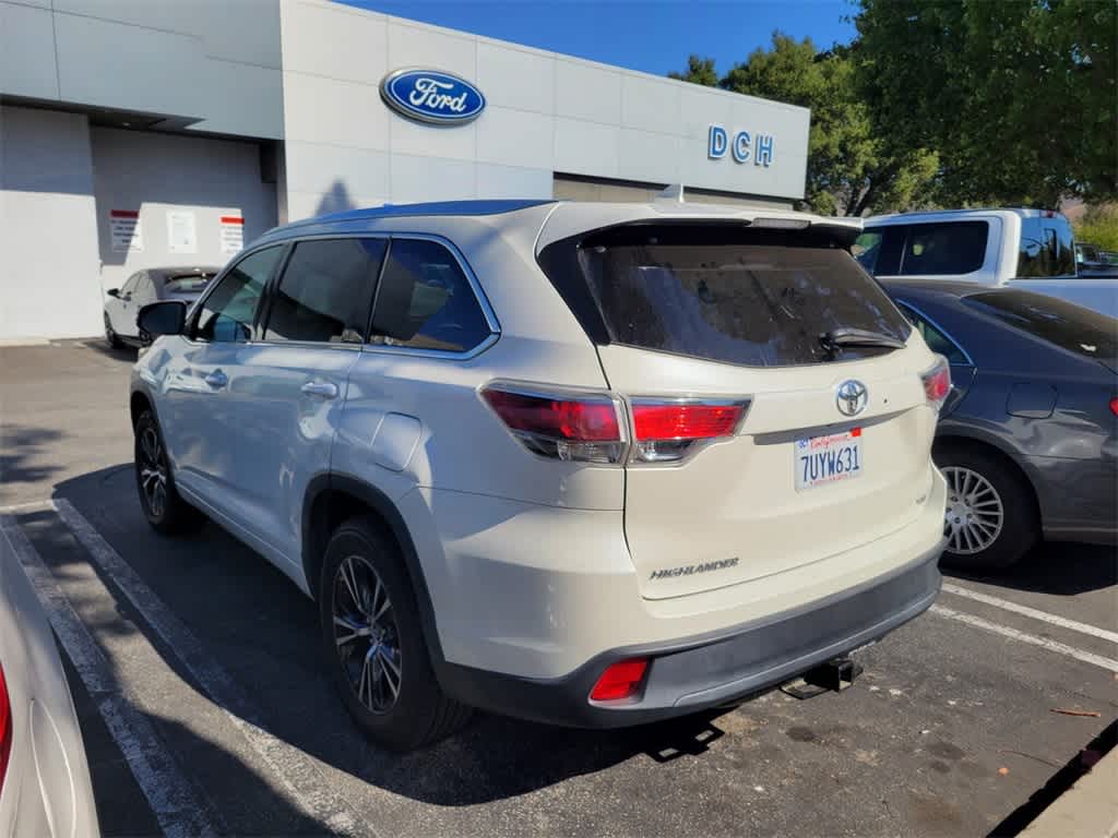 Thumbnail: 2016 Toyota Highlander - 5