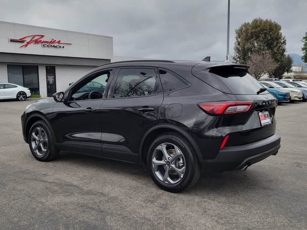 Thumbnail: 2025 Ford Escape - 3