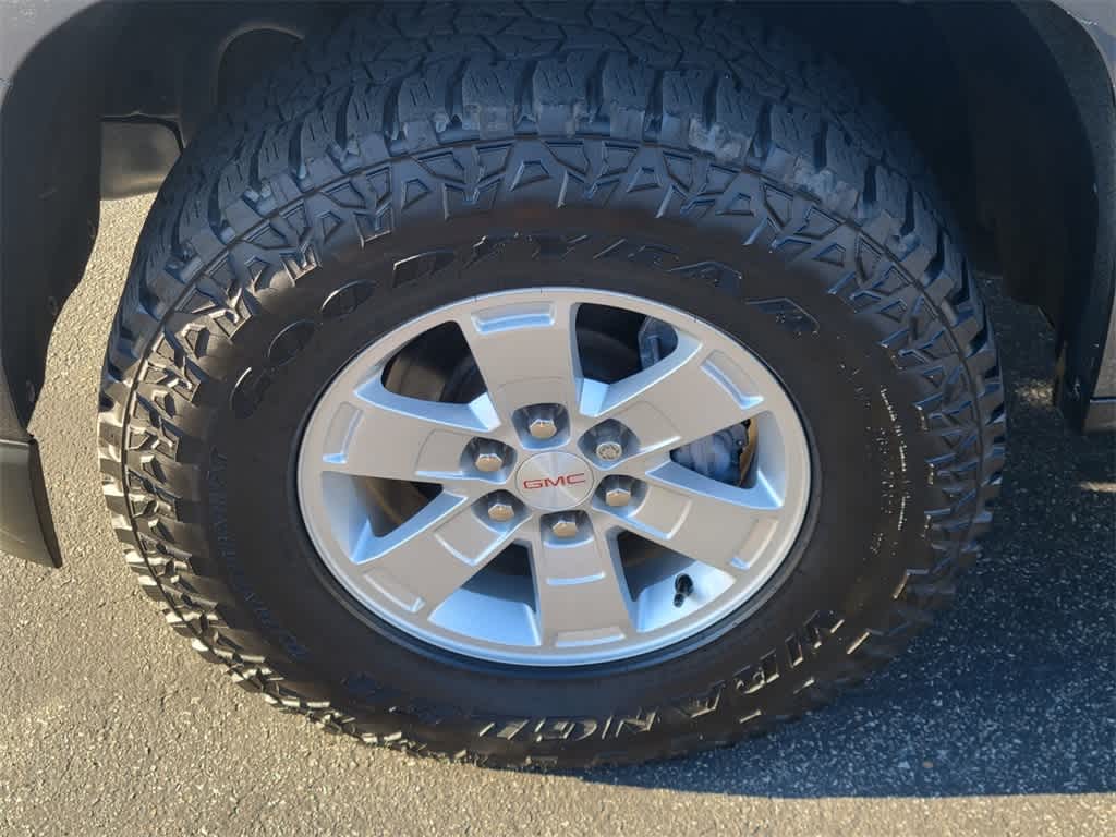 Thumbnail: 2017 GMC Canyon - 8