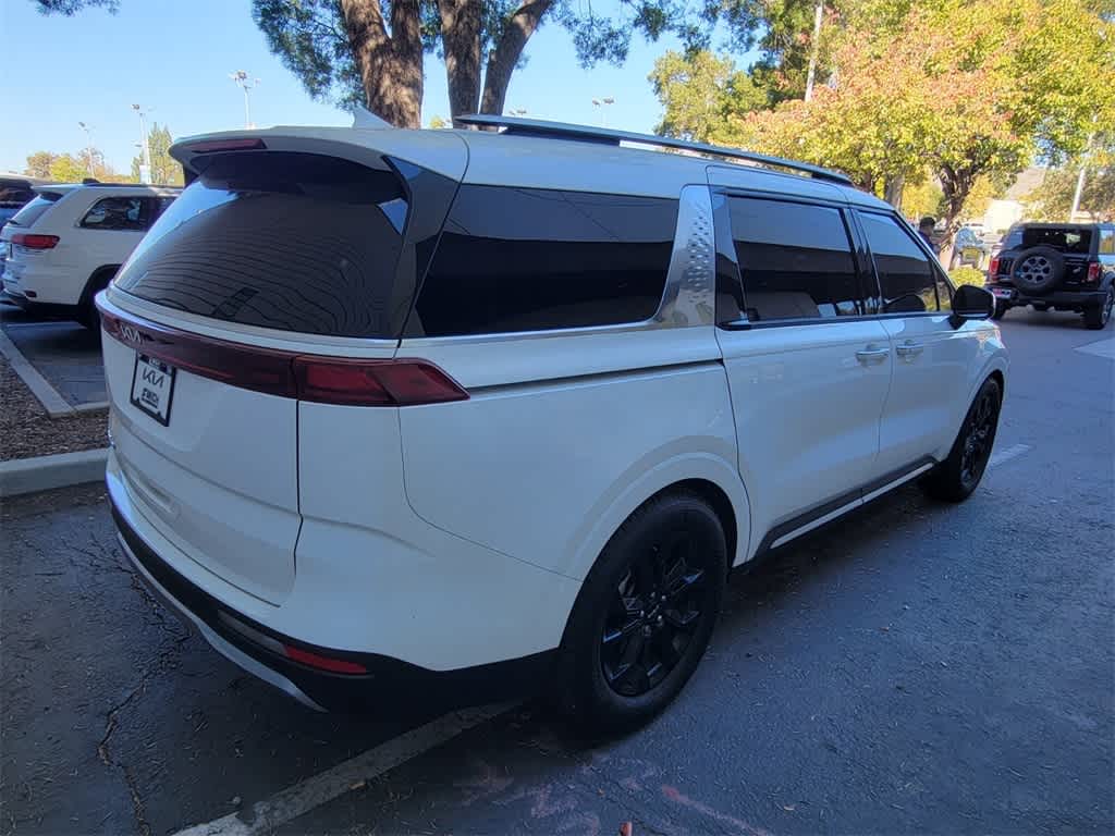 Thumbnail: 2022 Kia Carnival - 6