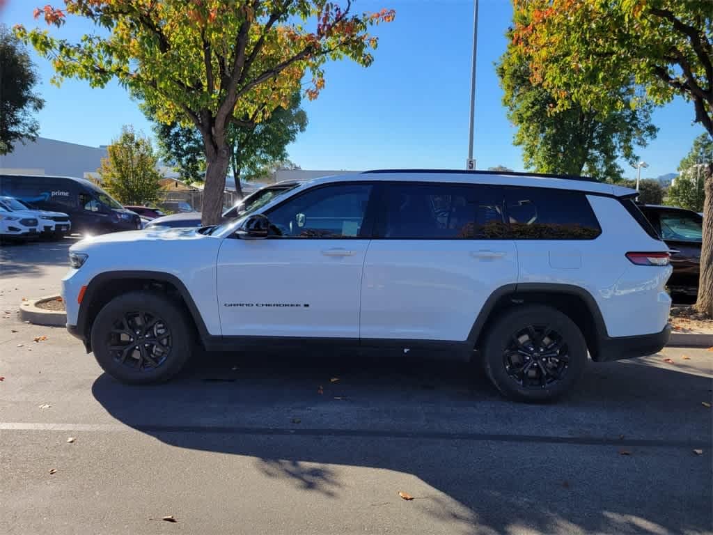 Used 2024 Jeep Grand Cherokee L Altitude SUV