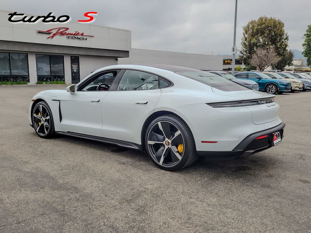 Thumbnail: 2021 Porsche Taycan - 8