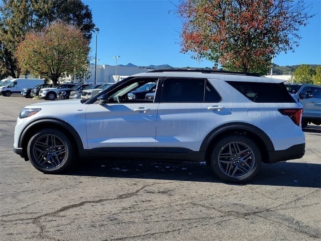 Thumbnail: 2026 Ford Explorer - 2