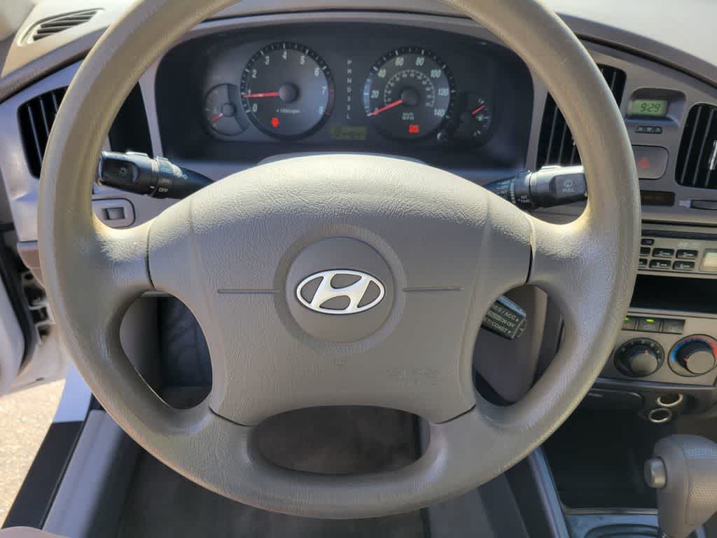 Thumbnail: 2004 Hyundai Elantra - 20