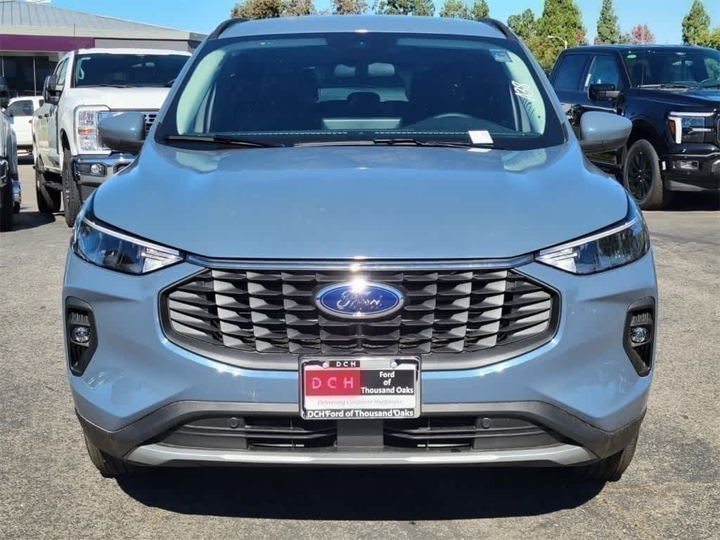 Thumbnail: 2025 Ford Escape - 8