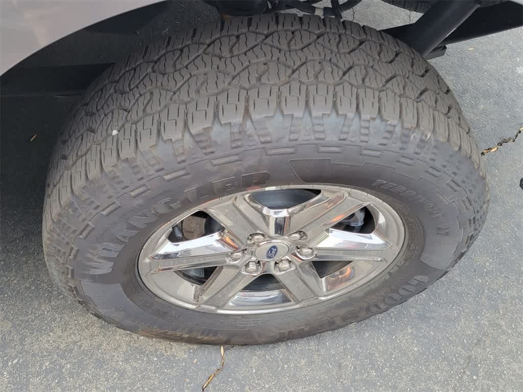 2025 Ford F-150 XLT photo 3