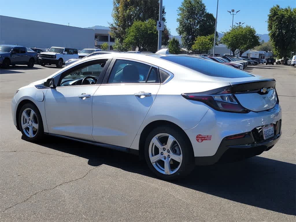 Thumbnail: 2017 Chevrolet Volt - 3