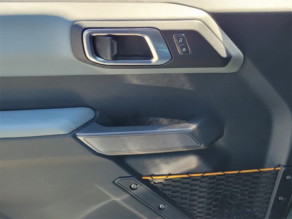 Thumbnail: 2022 Ford Bronco - 18