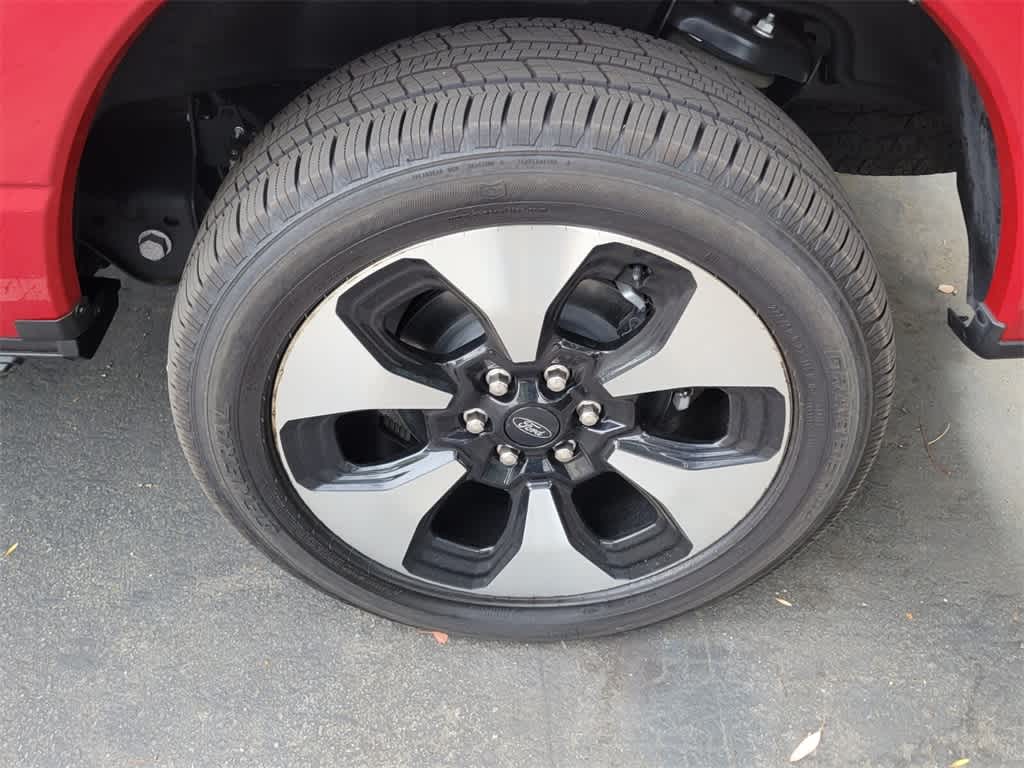 2024 Ford F-150 Lightning Platinum 6