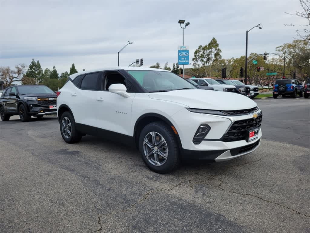 Thumbnail: 2023 Chevrolet Blazer - 9