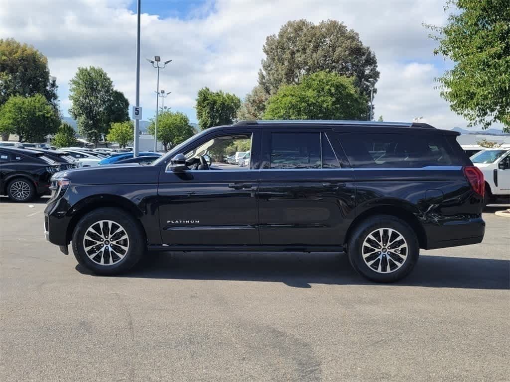 2025 Ford Expedition MAX Platinum photo 2