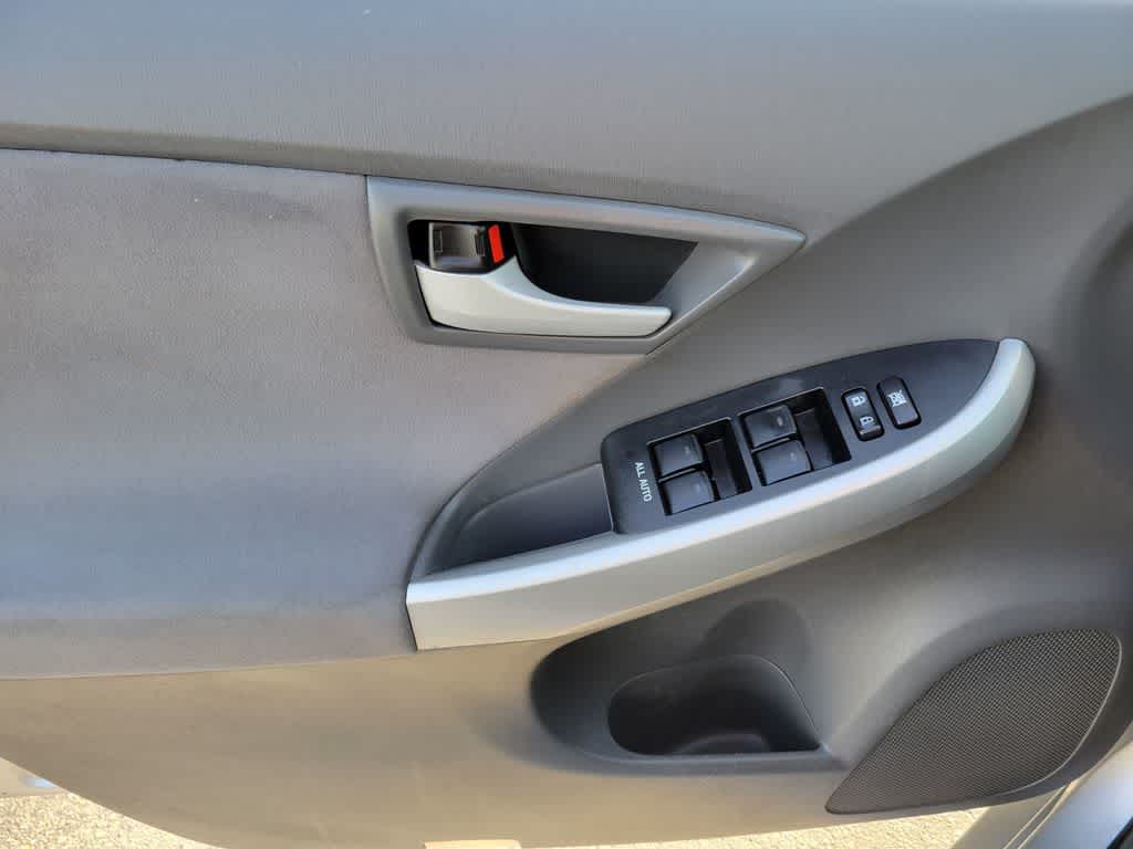 Thumbnail: 2010 Toyota Prius - 16