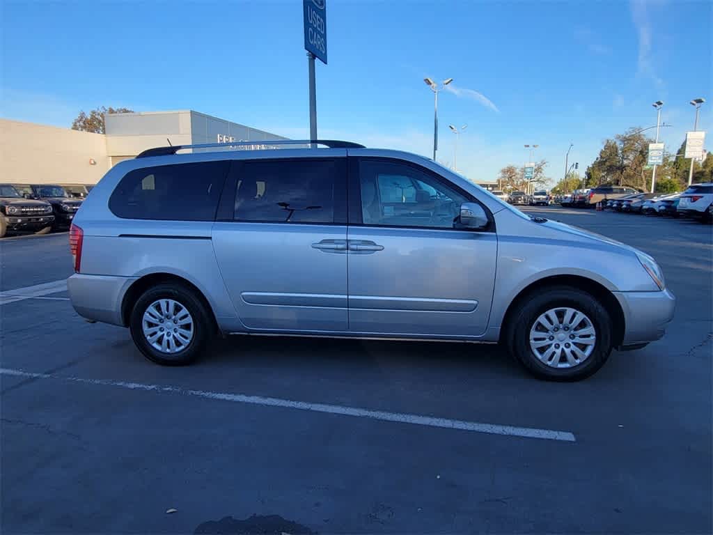 Thumbnail: 2012 Kia Sedona - 6