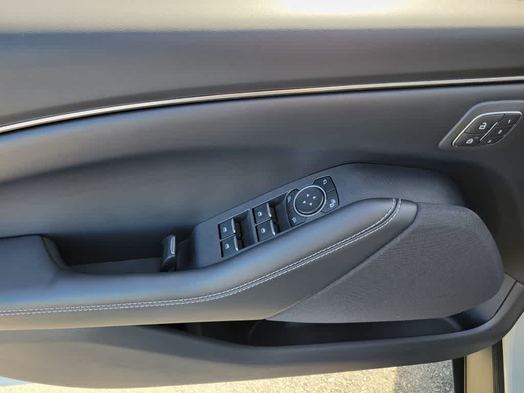 Thumbnail: 2025 Ford Mustang Mach-E - 18