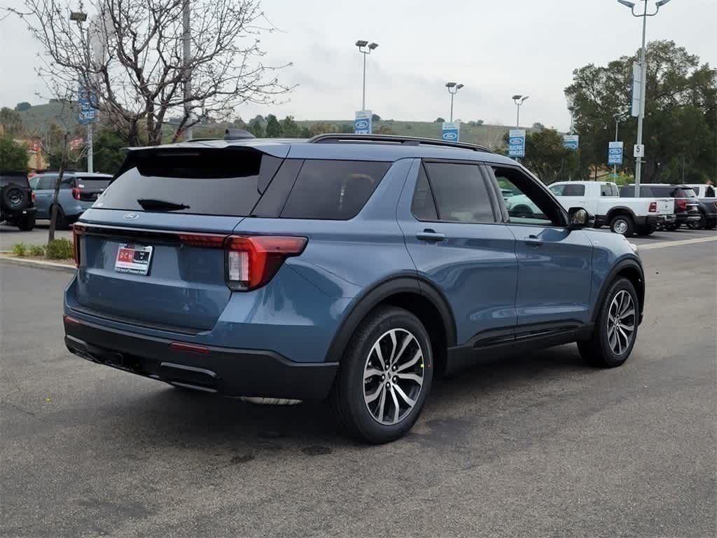 Thumbnail: 2026 Ford Explorer - 5
