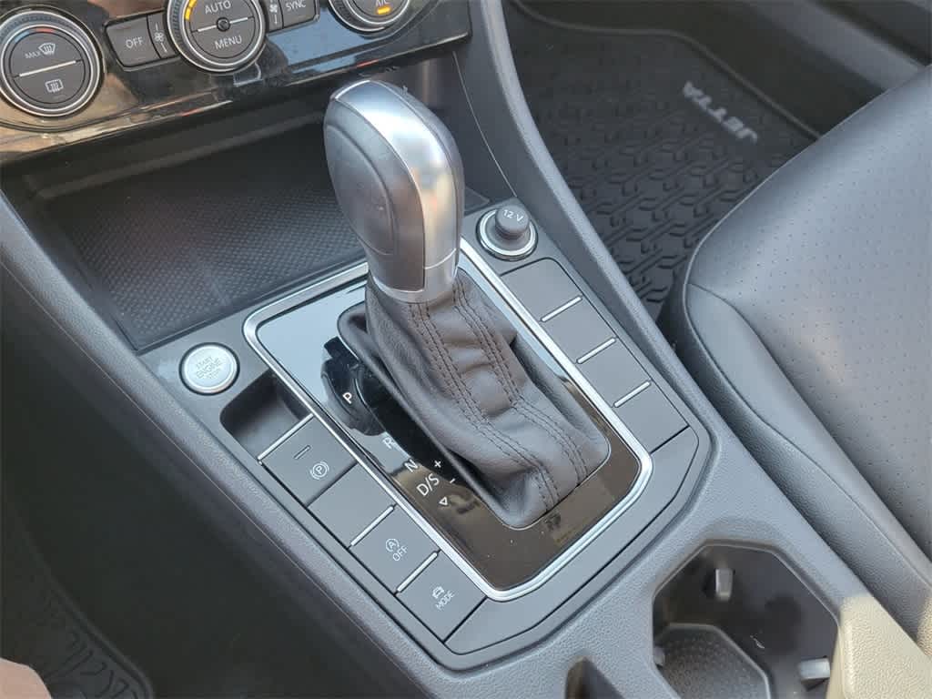 Thumbnail: 2019 Volkswagen Jetta - 19