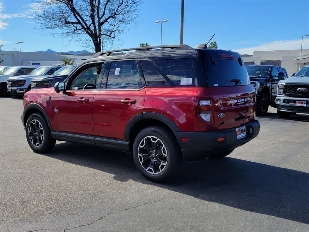 2025 Ford Bronco Sport Outer Banks photo 3