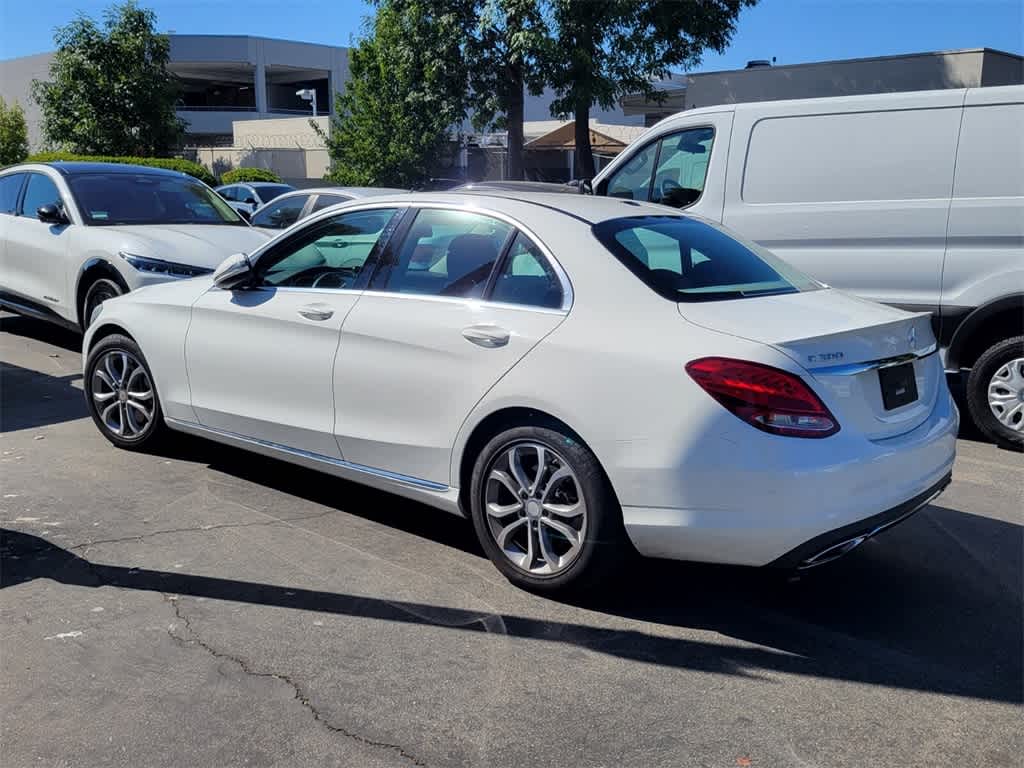 Thumbnail: 2016 Mercedes-Benz C-Class - 3