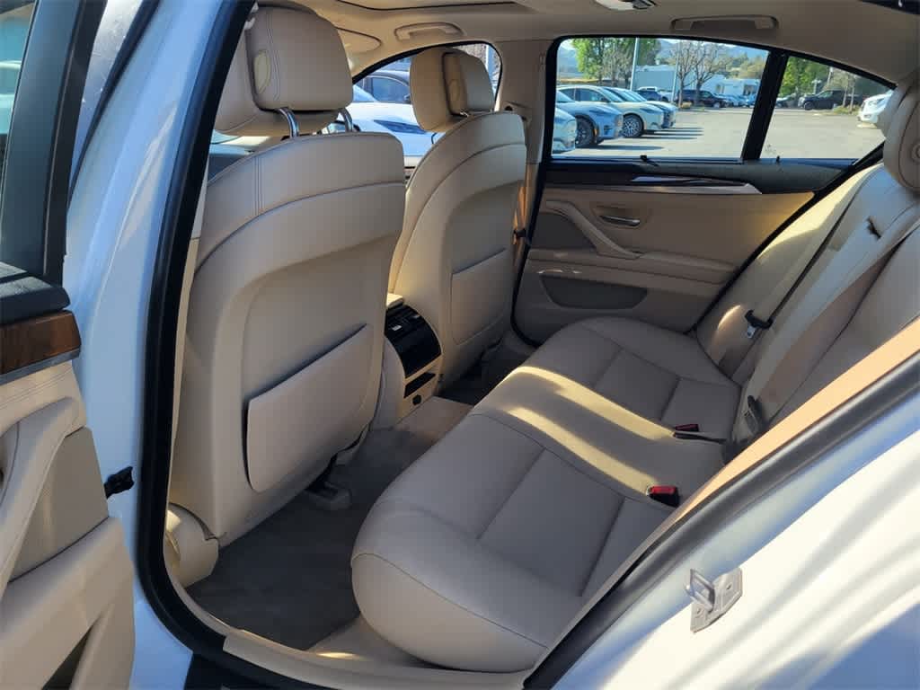 Thumbnail: 2013 BMW 5 Series - 13